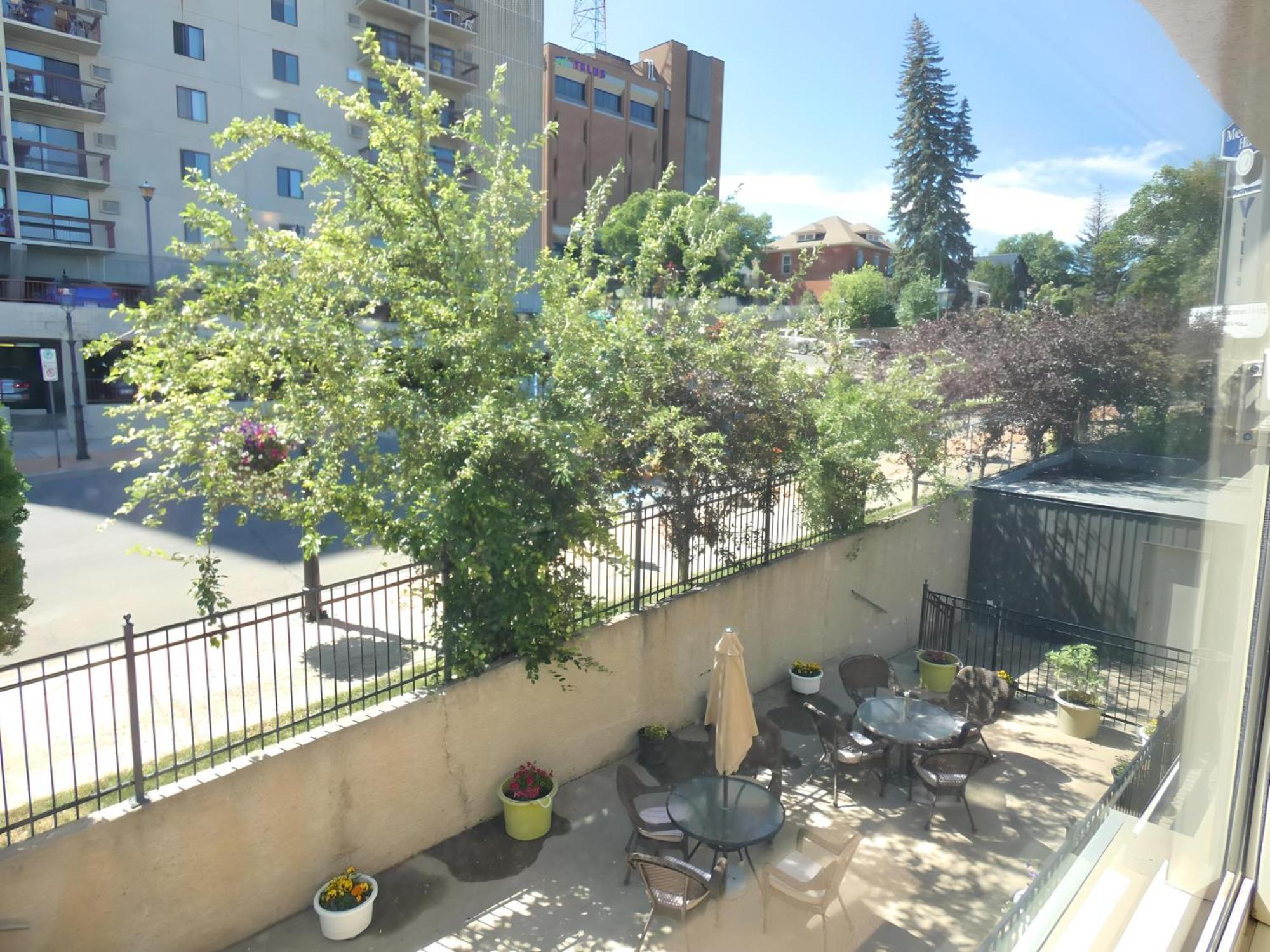 The Medicine Hat Villa Екстериор снимка